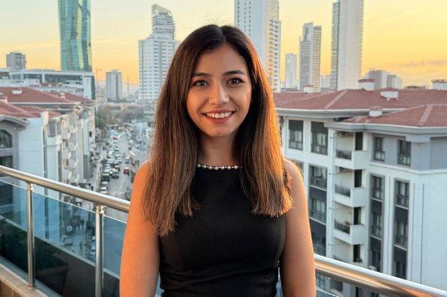 Cemre Saper Aydoğmuş - AVUKAT